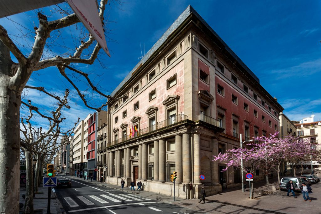  Antigua Audiencia. Esquina rambla de Ferrán - Calle de la Audiencia.    Foto: Jordi V. Pou (2015) © Museu d’Art Jaume Morera.