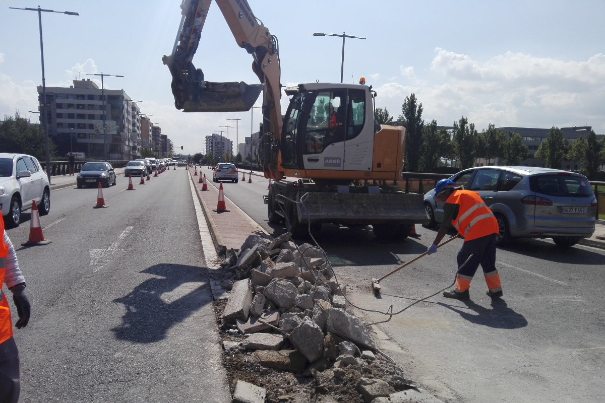 Eliminación de la mediana en el puente de la Universidad. Lleida. Arnó