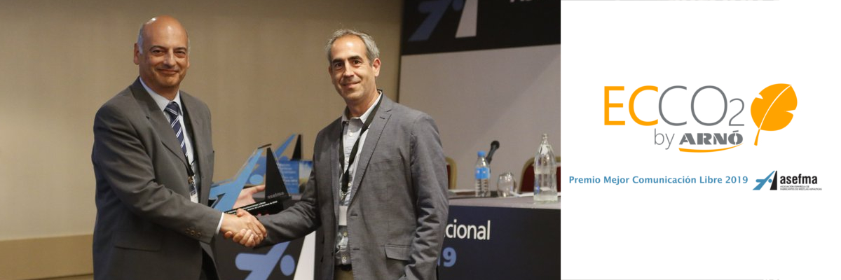Premio a la mejor comunicación libre 2019 en la XIV Jornada Asefma para la herramienta de cálculo de CO2 desarrollada por Arnó, ECCO2. Presentó y recogió el premio Xavier Crisén, del departamento de I+D+i de Benito Arnó.