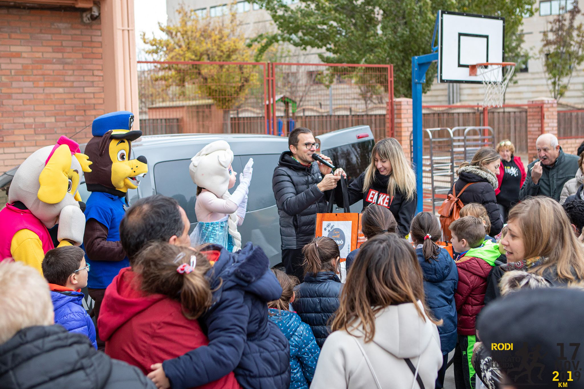 lliurament premi cursa infantil-mitja marato lleida 2019-arno